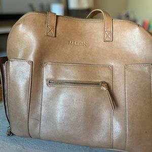 Carryall Maedn brand bag